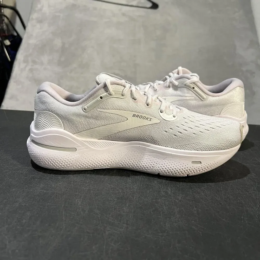 Brooks Ghost Max Running Shoes Womens 10 White DNA Loft Road Cushioned Sneakers